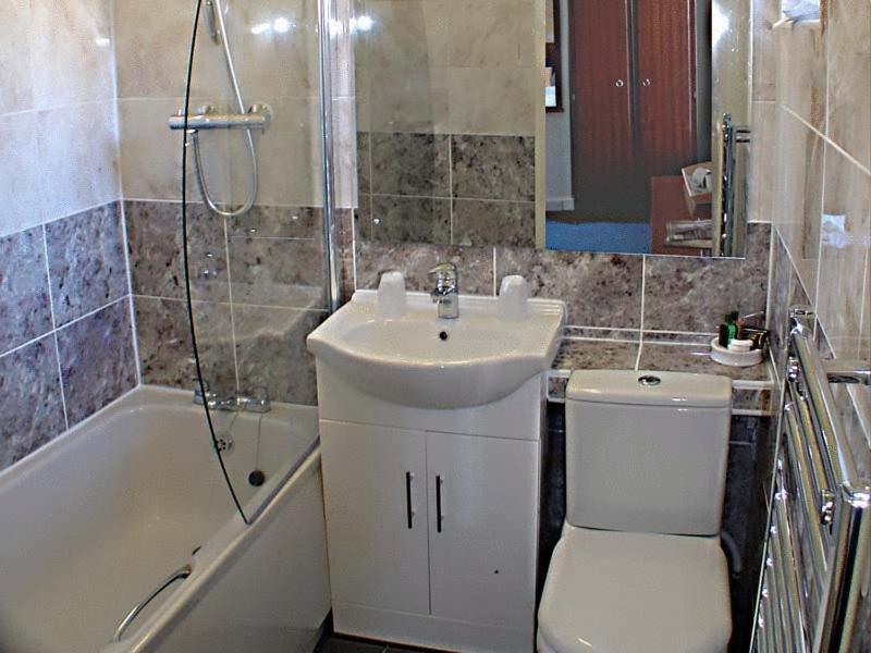 Downe Arms Country Inn Wykeham  Chambre photo