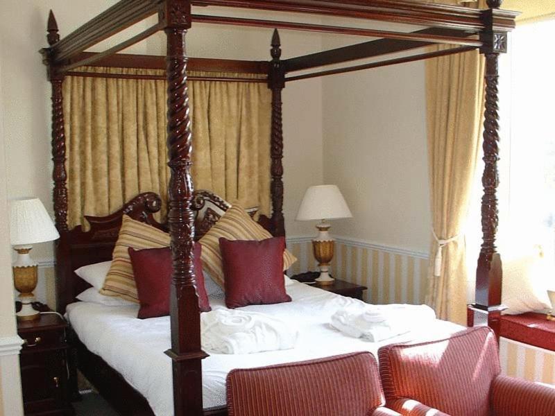 Downe Arms Country Inn Wykeham  Extérieur photo